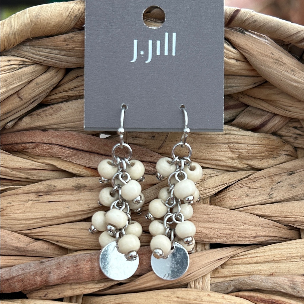 J Jill Cream And Silver Dangle Earrings 20$